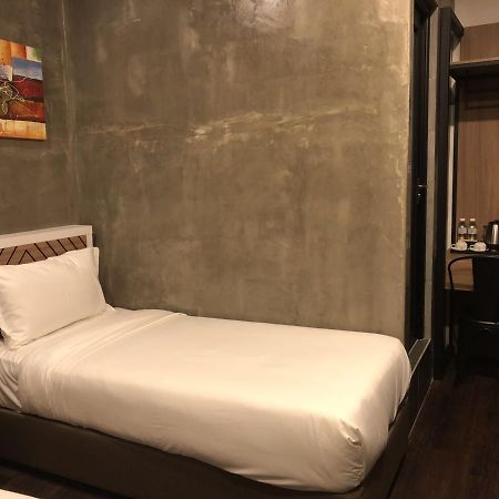 K Boutique Hotel Teluk Intan Extérieur photo