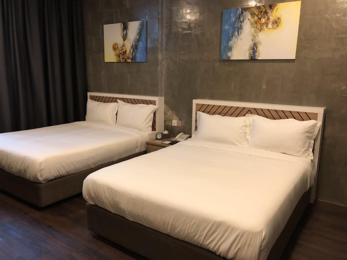 K Boutique Hotel Teluk Intan Extérieur photo
