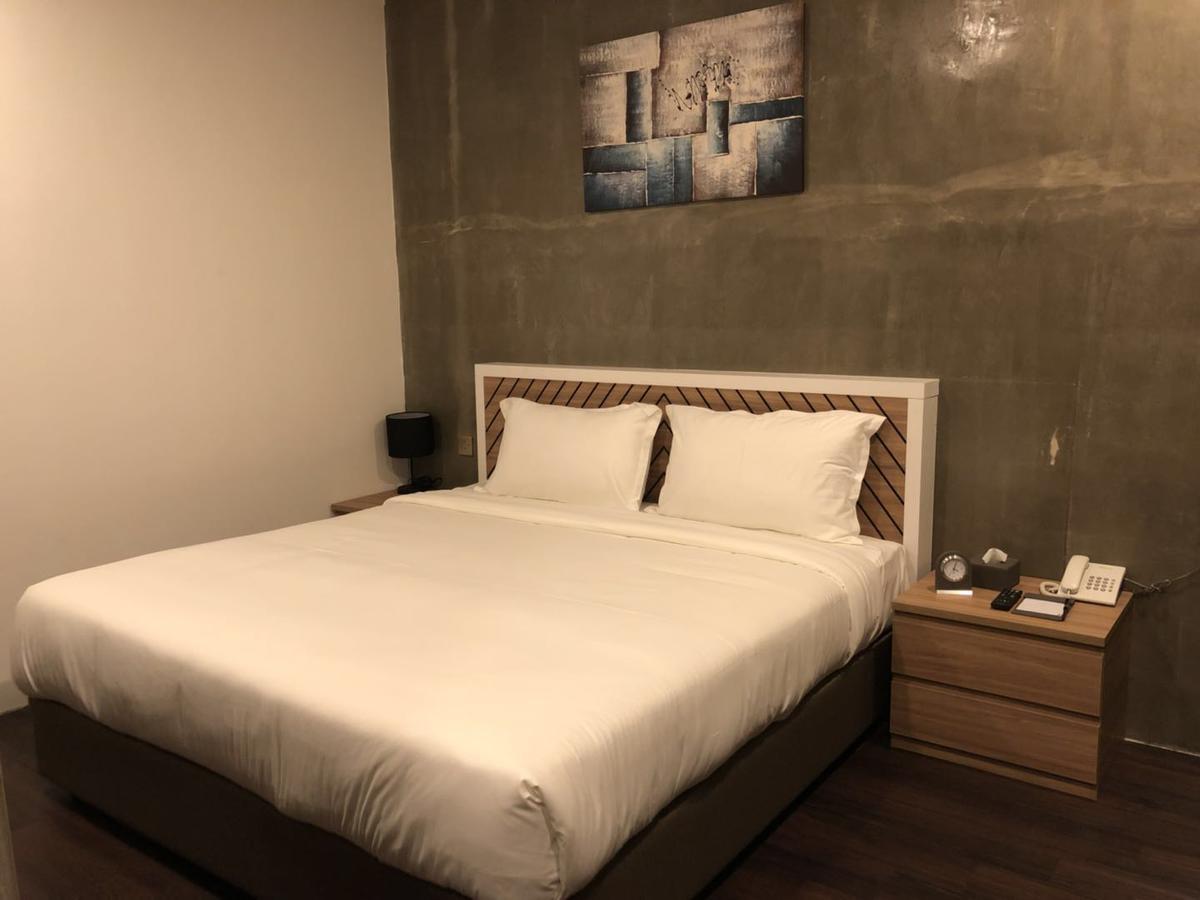 K Boutique Hotel Teluk Intan Extérieur photo